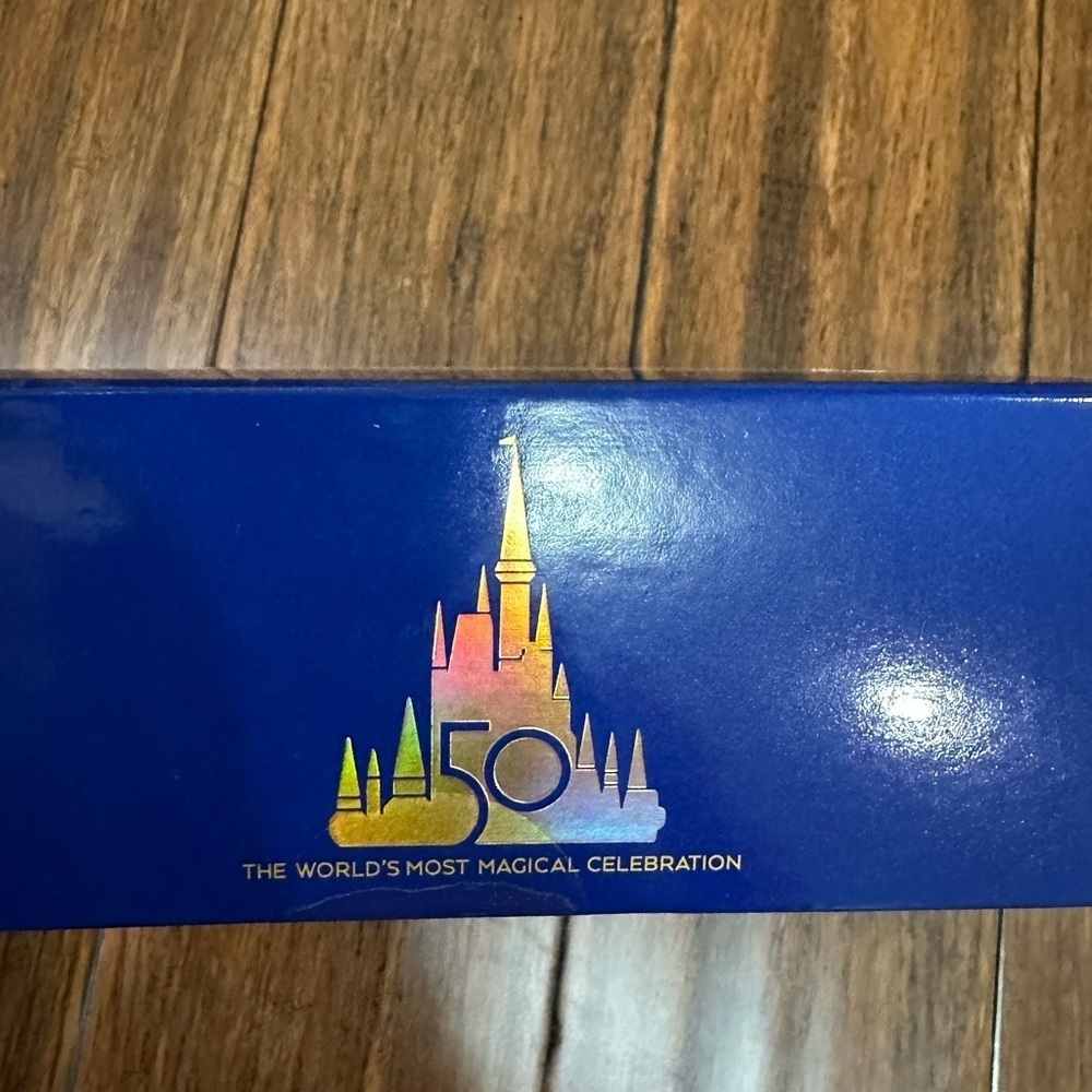 Disney 50th Anniversary Puzzle - Blue sealed box - Picture 4 of 4